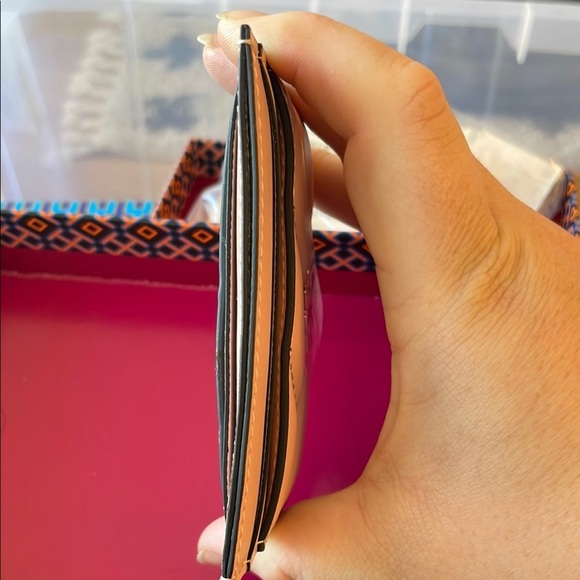 Tory Burch Pink City Quilted Card Holder - Picture 4 of 5